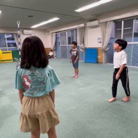 2月27日の体育教室・Bクラス✴️風船バレーボール✴️の画像