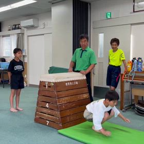 7月4日の体育教室・Bクラス✴️主運動・跳び箱/跳び箱の跳び降り✴️の画像