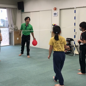3月18日の体育教室・Bクラス✴️風船バレーボール✴️の画像
