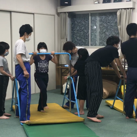 12月10日の体育教室・Bクラス✴️主運動・マット/鉄棒➕マット組み合わせ✴️の画像