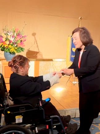 【札幌商工会議所女性会】表彰式だったのに・・・の記事動画