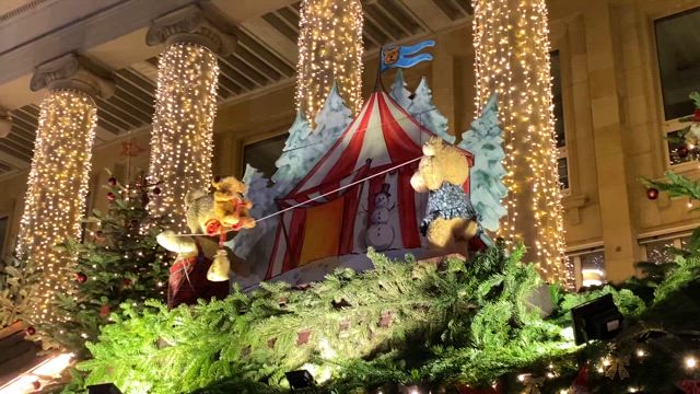 やっぱり華よりもっ、お団子でしょっ！ 今年のドイツのクリスマス市の記事動画
