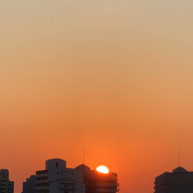 夕日が沈むの画像