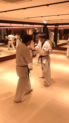 本日の神戸本部　空手一般部の記事動画