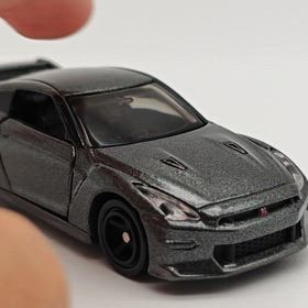 限定トミカ】Japan Mobility Show限定 NISSAN GT-R！の動画 | あざらっ