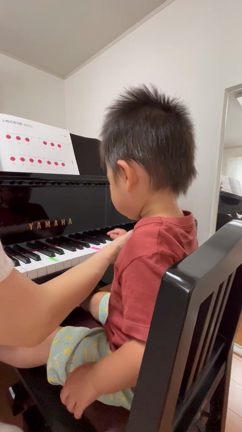 2歳君と2歳ちゃんのレッスン(^^)の記事動画