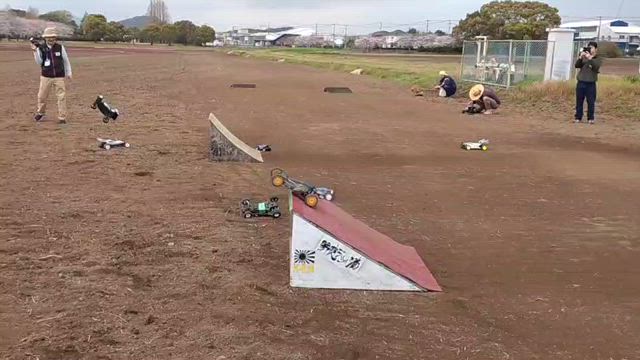 当日レポート！ゴキゲンラジコンパーティー！の記事動画