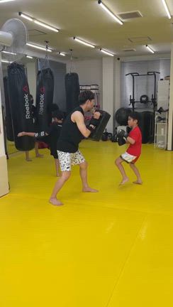 小さい子も目標に向け頑張ってます！の記事動画