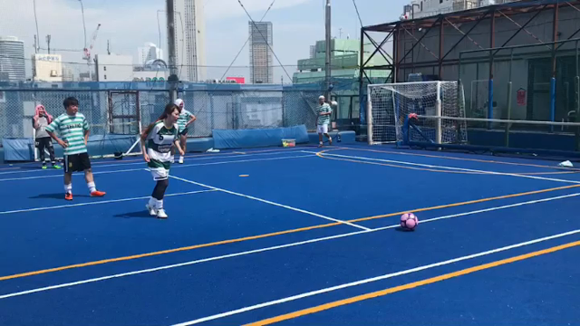 芸能人女子フットサル大会の記事動画
