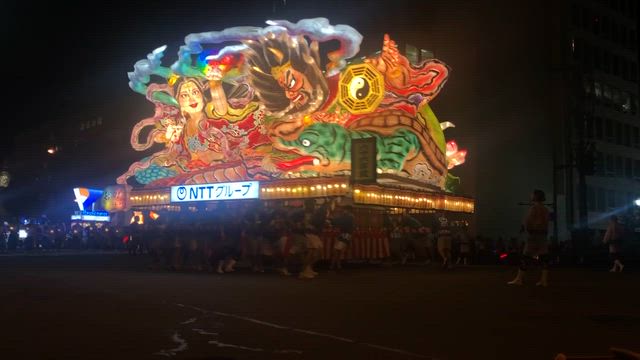 孫と「青森ねぶた」の記事動画