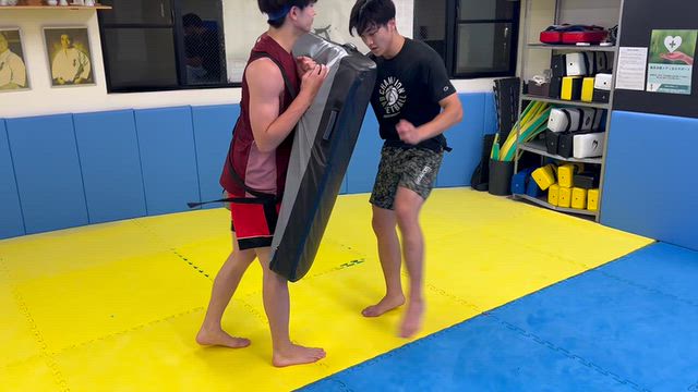 稽古の様子の記事動画
