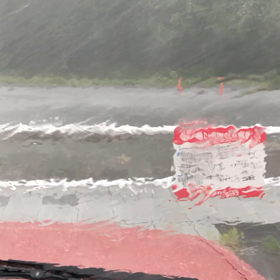 ゲリラ豪雨の画像