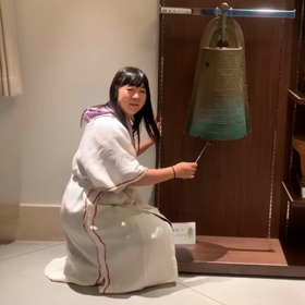 神戸の中心で銅鐸を鳴らすの画像