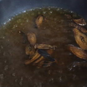 韓国でゴボウ茶を煮出す朝の画像