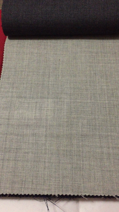 醤油やワインに溢されてもシミにならないスーツ生地。の記事動画