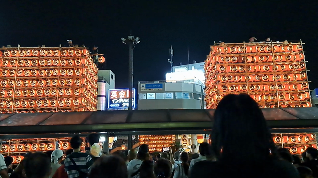 提灯祭りの記事動画