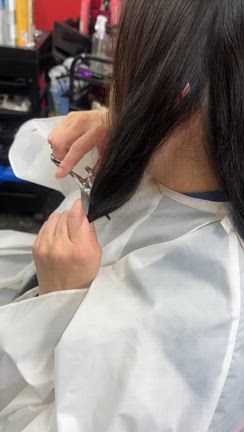 ☆2度目のヘアドネーションへ★の記事動画
