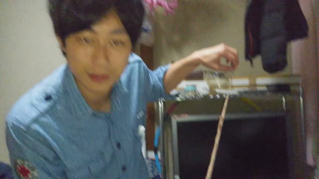 ケーキのフィルム部分についたクリームまで完璧に食べる方法の記事動画