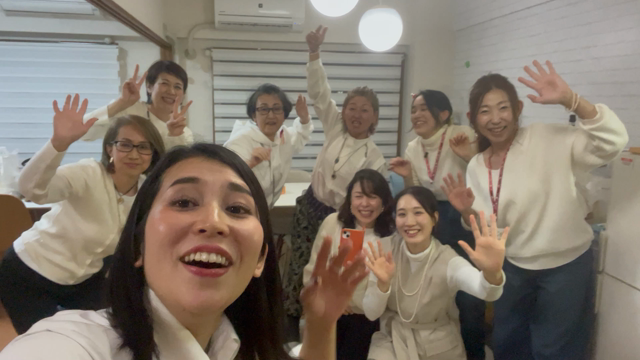 クリスマスマルシェ大成功❣️❣️の記事動画