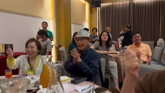 台中ファンミーティング盛り上がりました♪の記事動画