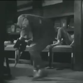 往復ビンタと上靴ビンタを受ける覚悟の画像