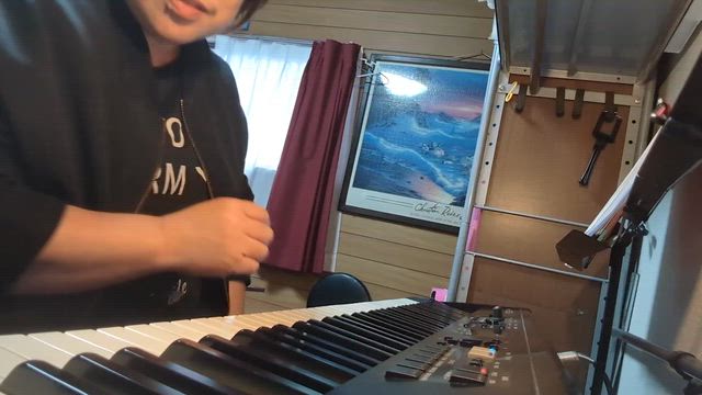 【本日1９日㈮開催】聞きたい曲をピアノ演奏します！12月のピアノ生演奏ジュークボックスの記事動画