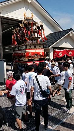 エビまきつり. 能登. 北前船寄港地(門前黒島地区）で天領祭❣️。の記事動画