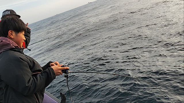 ☆１２日・釣果｡ヒラメもマハタも良型数混じり❗☆の記事動画