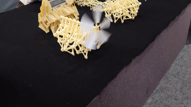 【お出かけ】テオ・ヤンセン展と千葉市科学館の記事動画