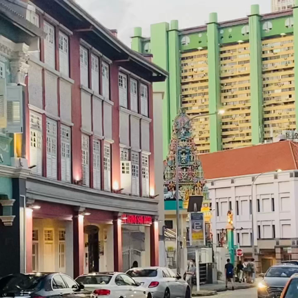 ショップハウスの街並みの記事動画
