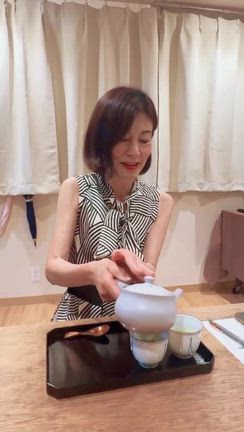 フェリーチェ・サロン6月講座開催「いまさら聞けない　知ると豊かになる日本茶の話」の記事動画