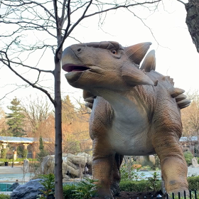 セントラル・パークZooの恐竜〜〜の画像