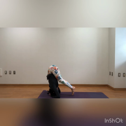 スマホ見る、その目の奥の"力こぶ"の記事動画