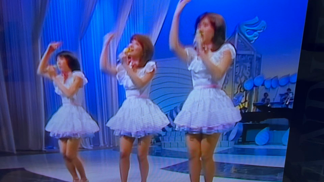 可愛い３人組の記事動画