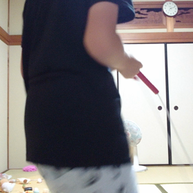 ともやさん部屋で跳ぶの画像