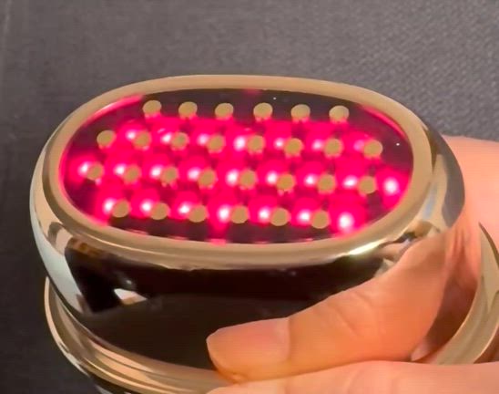 50代のフェイスラインもこんなに変化！今なら40%オフの美顔器の記事動画