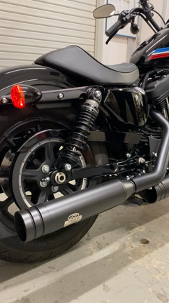 XL1200ＮSにジキル＆ハイドマフラー装着！！の記事動画