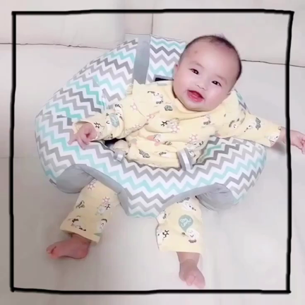 #生後5ヶ月  おすわり練習グッズの記事動画