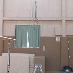 石の上にも三年の画像