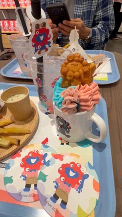 【EXPO2025 OFFICIAL CAFE らぽっぽリンクス梅田店】ミャクミャクカフェ。の記事動画