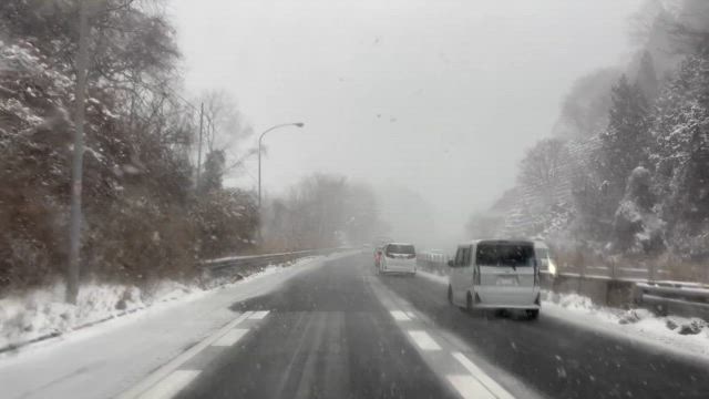 初めての車中泊が針テラスで大雪に‼️ひとり車中泊のアイテム紹介‼️カマちゃんとまったりタイムの記事動画