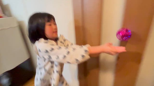 娘｡ついに美容院で赤い髪に！/話題のフライングボールの記事動画