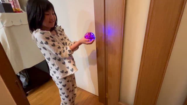 娘｡ついに美容院で赤い髪に！/話題のフライングボールの記事動画
