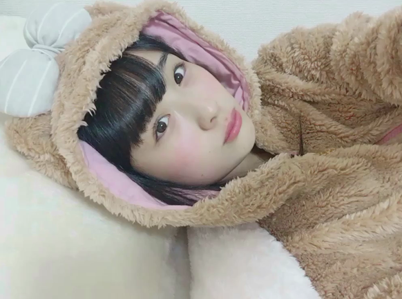 髪の毛ピンクに染めます。嘘です！の記事動画