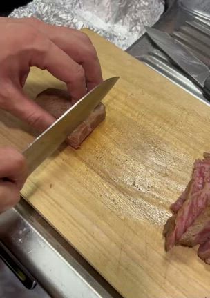 包丁と渓流ナイフをピンピンに研いで、酒のツマミを作る！の記事動画