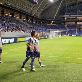 サンフレッチェ広島 エディオンピースウィングスタジアムの画像