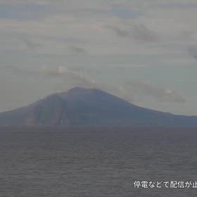 諏訪之瀬島で爆発的噴火の画像