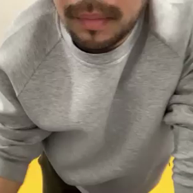 大腿四頭筋のストレッチの画像