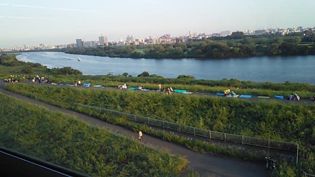 昨日、8月3日よりの記事動画