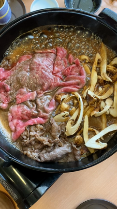 この世の天国！松茸と和牛すき焼き食べ放題プラン！るり渓温泉ゆすら庵の記事動画
